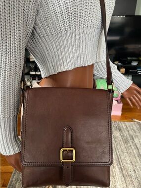 Frye Claude Messenger Bag - Chocolate